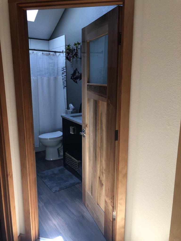 Bathroom_Door.jpg